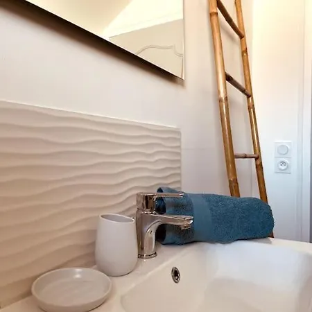 Grande Maison Avec Un Patio Au Bord De La * Arcachon