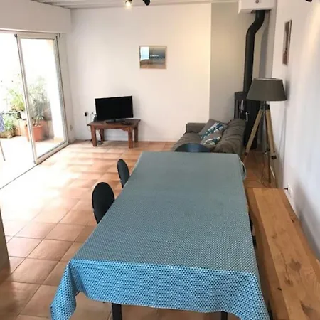 Holiday home Grande Maison Avec Un Patio Au Bord De La Arcachon