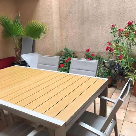 Grande Maison Avec Un Patio Au Bord De La Holiday home Arcachon